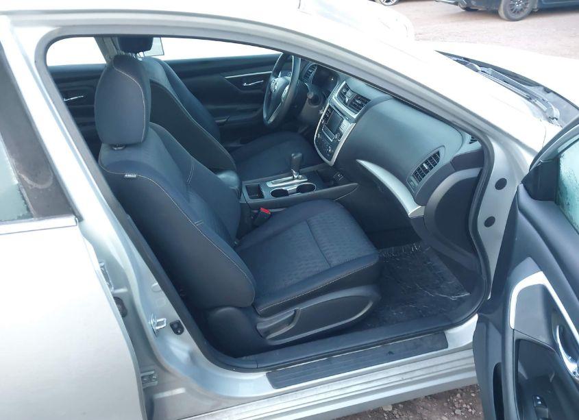 Photo 5 of 2016 Nissan Altima 2.5/2.5 S/2.5 SL/2.5 SR/2.5 SV (VIN 1N4AL3AP1GC201283)