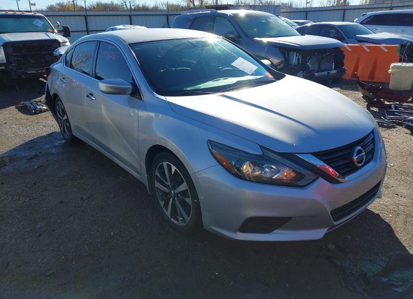 2016 Nissan Altima 2.5 SR (VIN 1N4AL3AP1GC207147) main photo