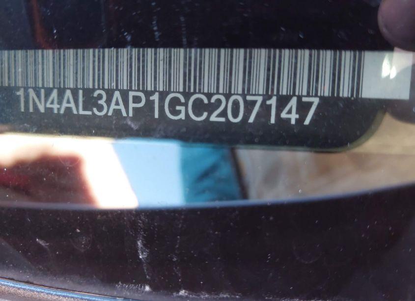 Photo 9 of 2016 Nissan Altima 2.5 SR (VIN 1N4AL3AP1GC207147)