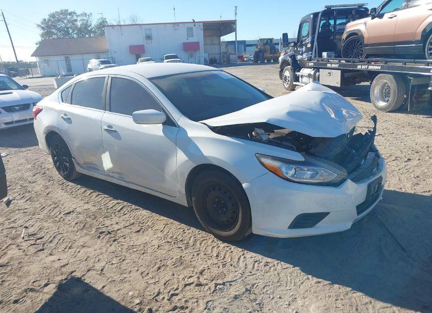 Photo 13 of 2016 Nissan Altima 2.5/2.5 S/2.5 SL/2.5 SR/2.5 SV (VIN 1N4AL3AP1GC207438)