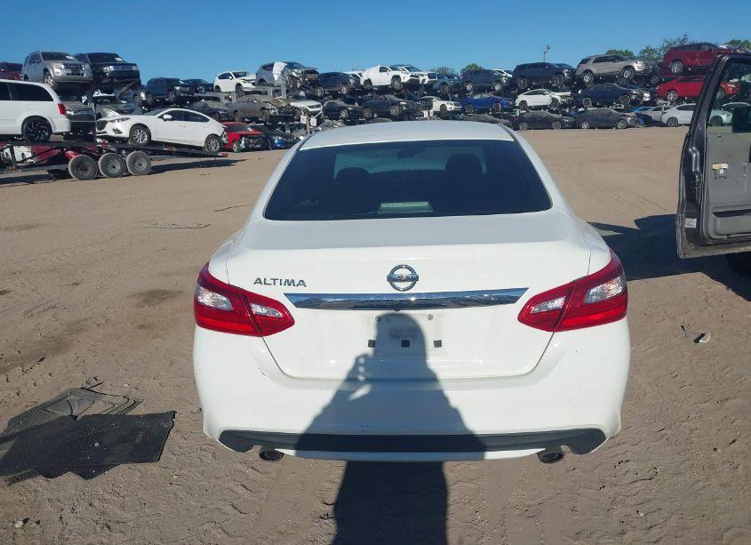 Photo 16 of 2016 Nissan Altima 2.5/2.5 S/2.5 SL/2.5 SR/2.5 SV (VIN 1N4AL3AP1GC207438)