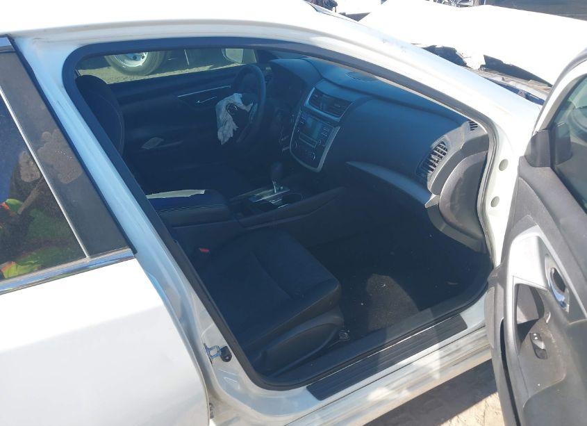 Photo 5 of 2016 Nissan Altima 2.5/2.5 S/2.5 SL/2.5 SR/2.5 SV (VIN 1N4AL3AP1GC207438)