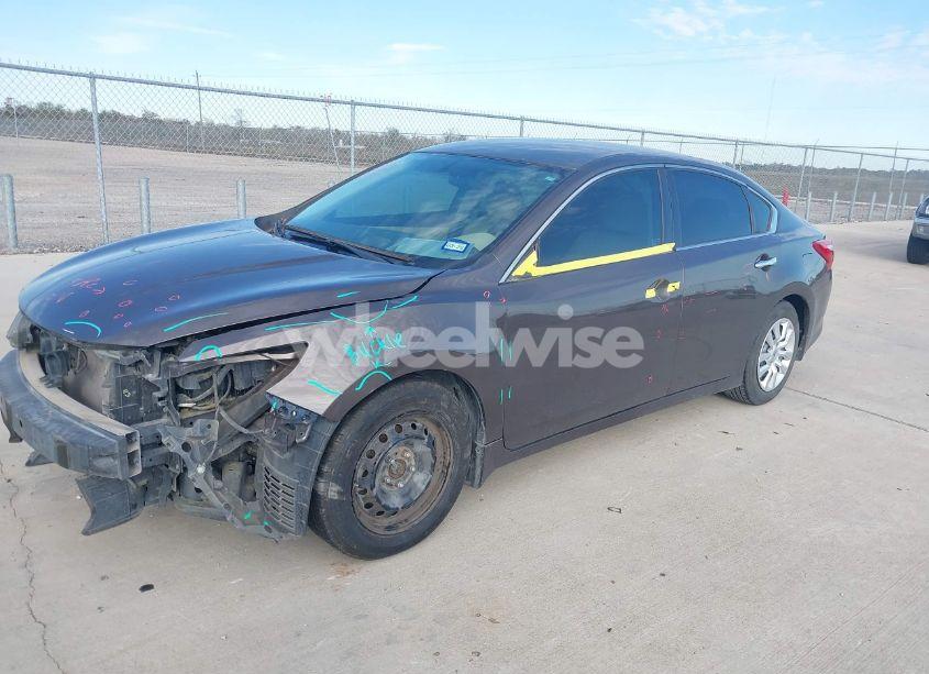 Photo 2 of 2016 Nissan Altima 2.5/2.5 S/2.5 SL/2.5 SR/2.5 SV (VIN 1N4AL3AP1GC207519)