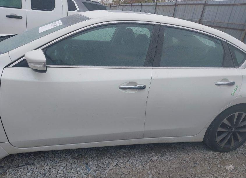 Photo 14 of 2016 Nissan Altima 2.5 SV (VIN 1N4AL3AP1GC211859)