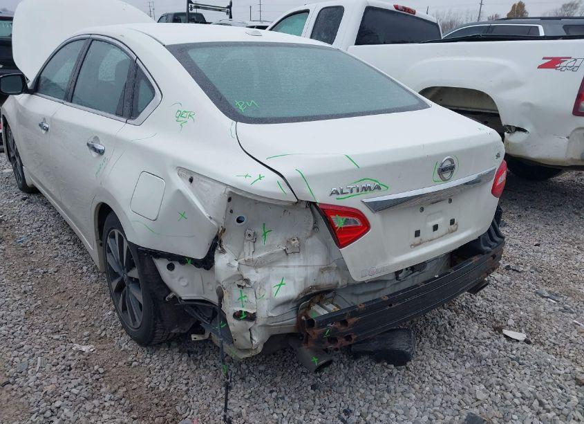 Photo 6 of 2016 Nissan Altima 2.5 SV (VIN 1N4AL3AP1GC211859)