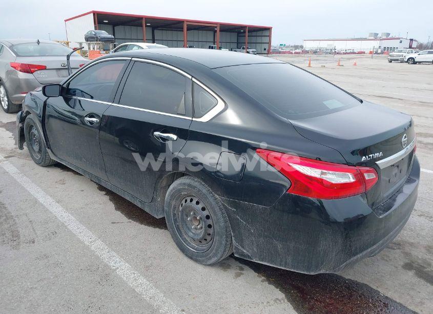 Photo 3 of 2016 Nissan Altima 2.5/2.5 S/2.5 SL/2.5 SR/2.5 SV (VIN 1N4AL3AP1GC225017)