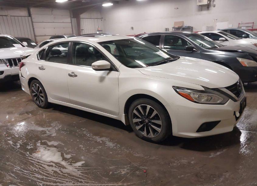 2016 Nissan Altima 2.5 SL (VIN 1N4AL3AP1GC225521) main photo