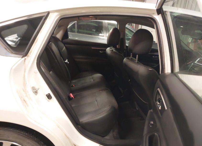 Photo 8 of 2016 Nissan Altima 2.5 SL (VIN 1N4AL3AP1GC225521)