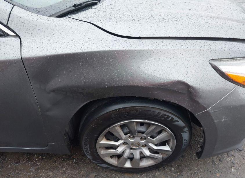 Photo 6 of 2016 Nissan Altima 2.5/2.5 S/2.5 SL/2.5 SR/2.5 SV (VIN 1N4AL3AP1GC243419)