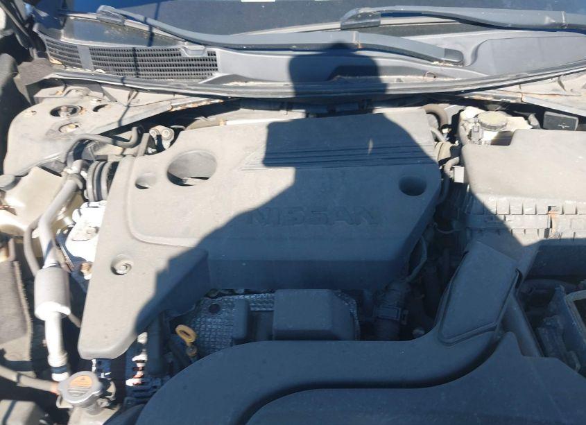 Photo 10 of 2016 Nissan Altima 2.5/2.5 S/2.5 SL/2.5 SR/2.5 SV (VIN 1N4AL3AP1GC245946)