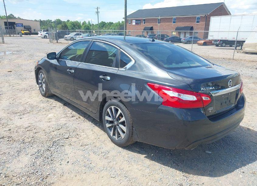 Photo 3 of 2016 Nissan Altima 2.5 SL (VIN 1N4AL3AP1GC257790)