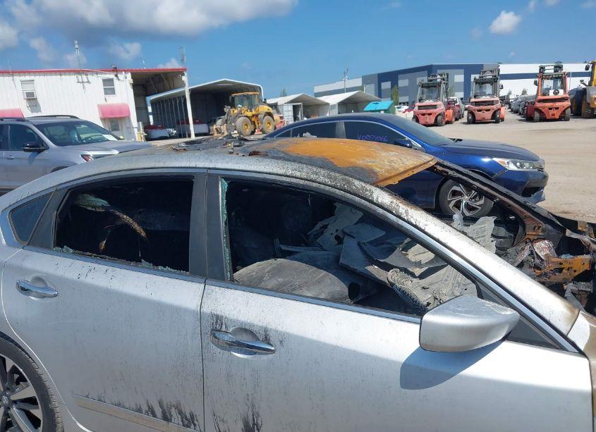 Photo 12 of 2016 Nissan Altima 2.5 SR (VIN 1N4AL3AP1GC264531)