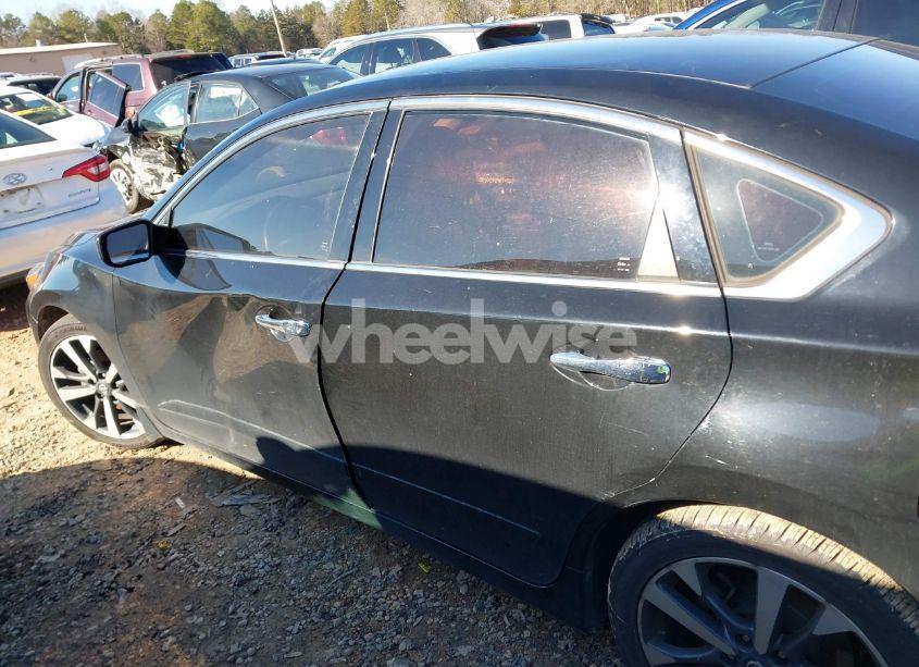 Photo 15 of 2016 Nissan Altima 2.5 SR (VIN 1N4AL3AP1GC270801)