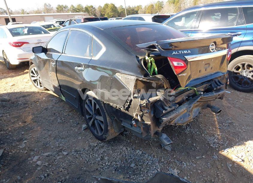 Photo 3 of 2016 Nissan Altima 2.5 SR (VIN 1N4AL3AP1GC270801)