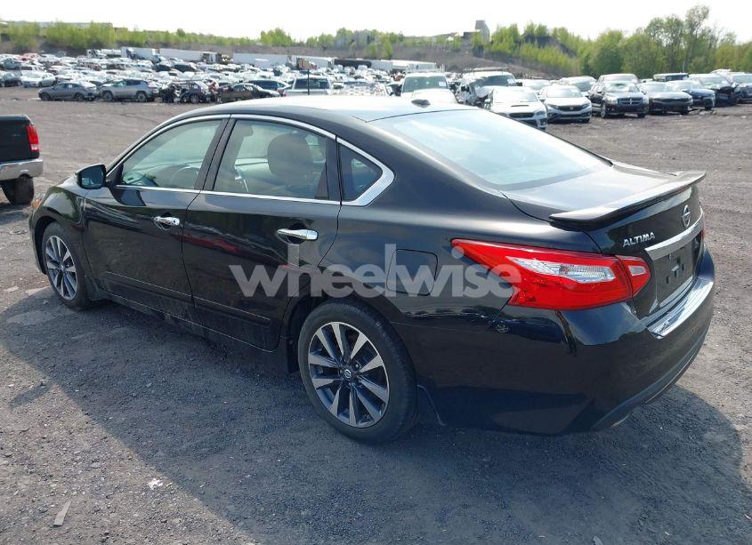 Photo 3 of 2016 Nissan Altima 2.5 SL (VIN 1N4AL3AP1GC272239)