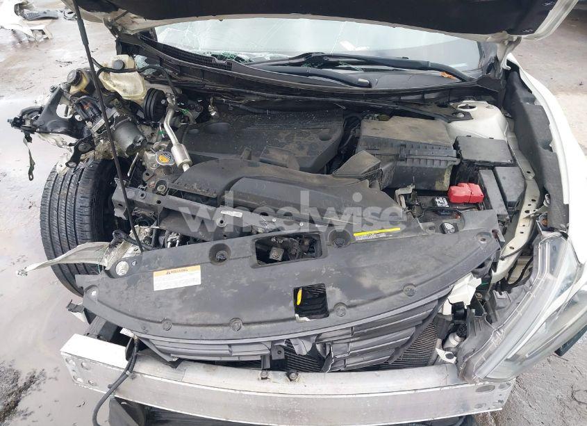 Photo 10 of 2016 Nissan Altima 2.5 SR (VIN 1N4AL3AP1GC272757)