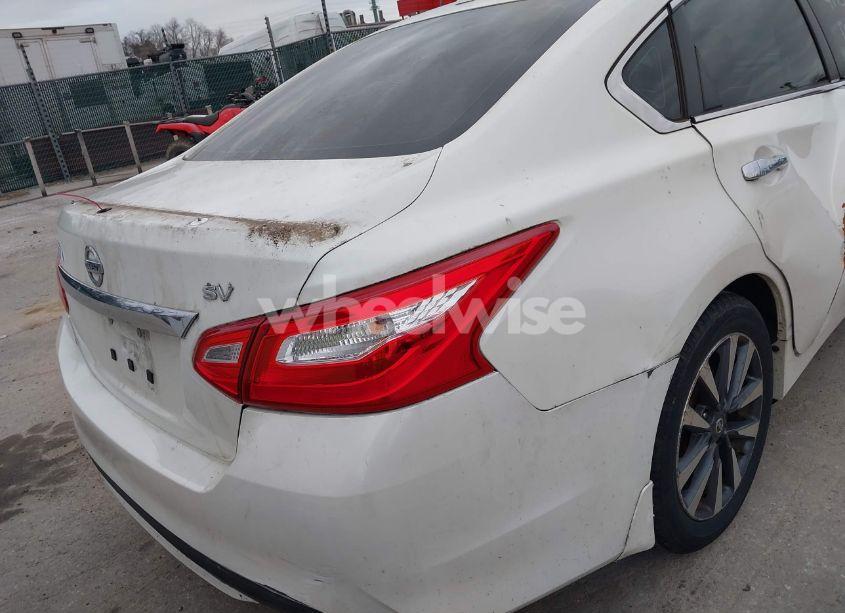 Photo 15 of 2016 Nissan Altima 2.5 SV (VIN 1N4AL3AP1GC273844)