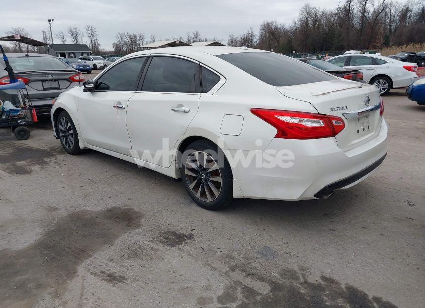 Photo 3 of 2016 Nissan Altima 2.5 SV (VIN 1N4AL3AP1GC273844)