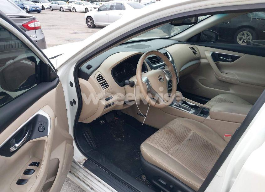 Photo 5 of 2016 Nissan Altima 2.5 SV (VIN 1N4AL3AP1GC273844)