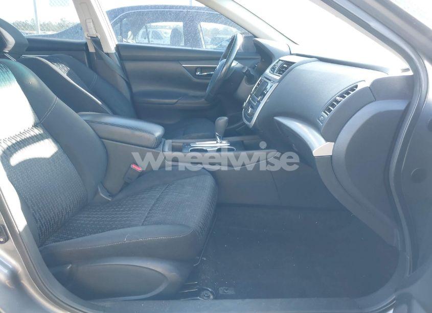 Photo 5 of 2016 Nissan Altima 2.5 SV (VIN 1N4AL3AP1GC275609)