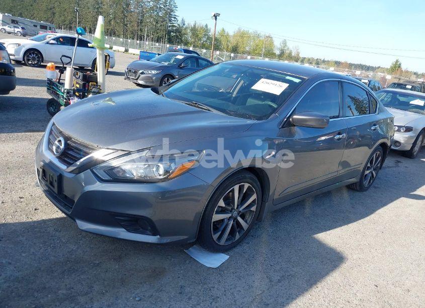 Photo 2 of 2016 Nissan Altima 2.5 SR (VIN 1N4AL3AP1GC276758)