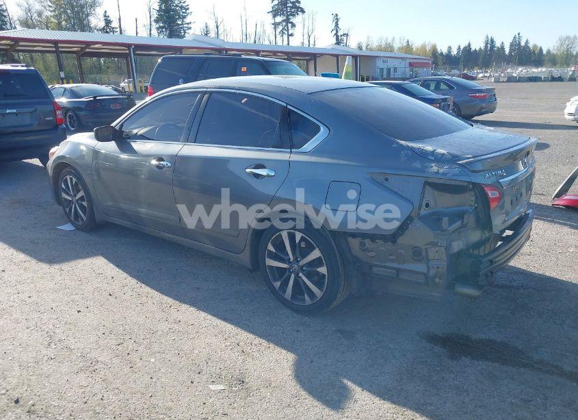 Photo 3 of 2016 Nissan Altima 2.5 SR (VIN 1N4AL3AP1GC276758)