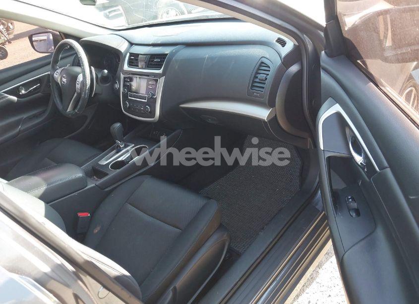 Photo 5 of 2016 Nissan Altima 2.5 SR (VIN 1N4AL3AP1GC276758)