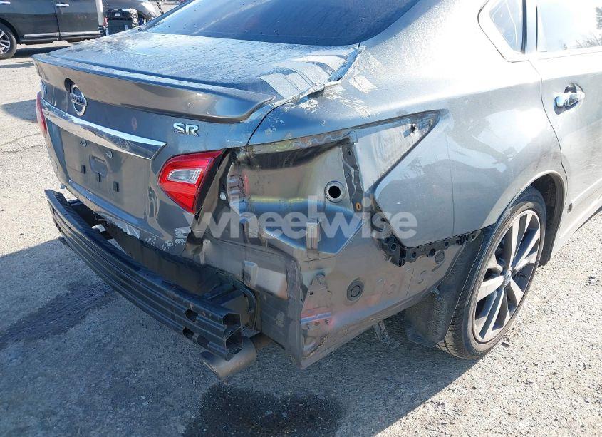 Photo 6 of 2016 Nissan Altima 2.5 SR (VIN 1N4AL3AP1GC276758)