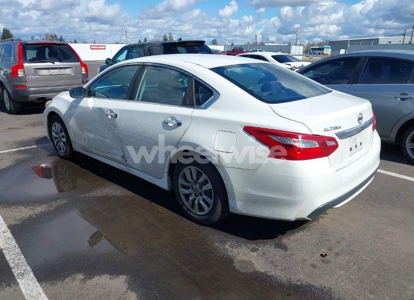 Photo 3 of 2016 Nissan Altima 2.5/2.5 S/2.5 SL/2.5 SR/2.5 SV (VIN 1N4AL3AP1GN305423)