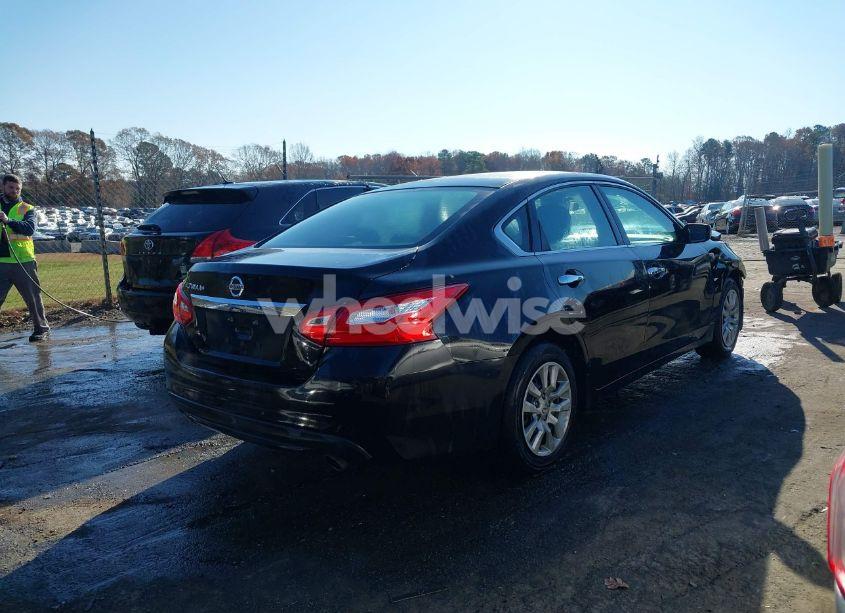 Photo 4 of 2016 Nissan Altima 2.5/2.5 S/2.5 SL/2.5 SR/2.5 SV (VIN 1N4AL3AP1GN311755)