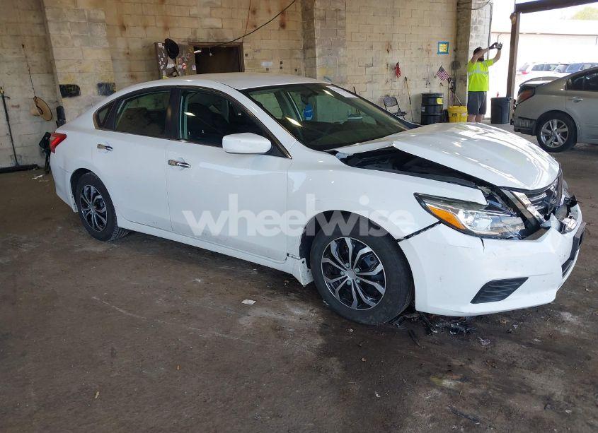 2016 Nissan Altima 2.5 S (VIN 1N4AL3AP1GN322142) main photo