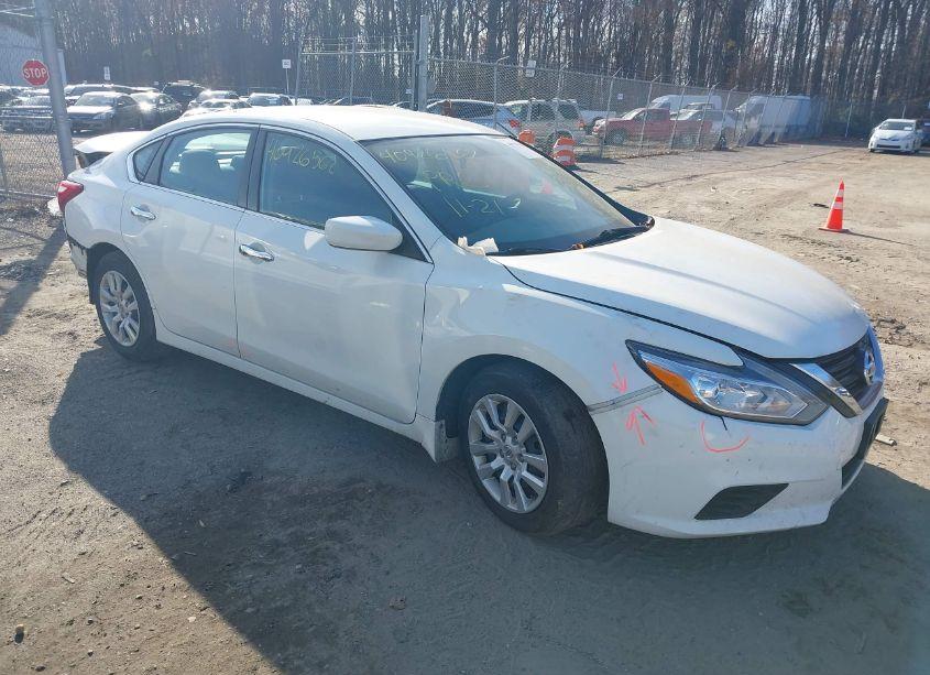 2016 Nissan Altima 2.5 S (VIN 1N4AL3AP1GN324120) main photo