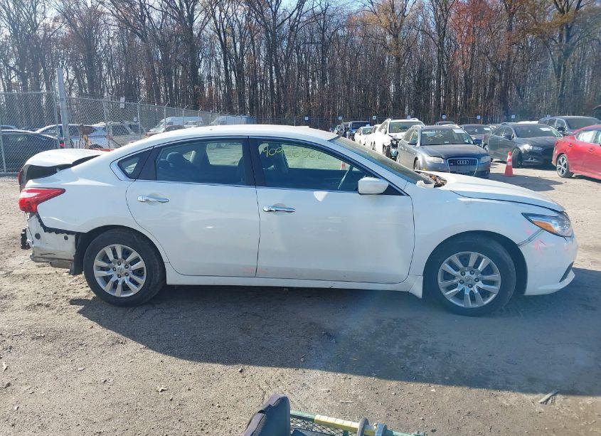 Photo 14 of 2016 Nissan Altima 2.5 S (VIN 1N4AL3AP1GN324120)