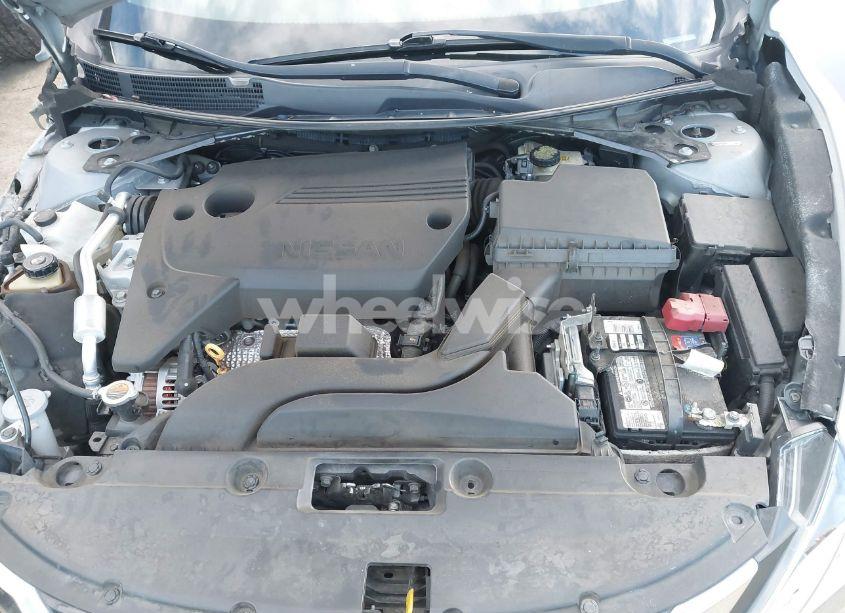 Photo 10 of 2016 Nissan Altima 2.5/2.5 S/2.5 SL/2.5 SR/2.5 SV (VIN 1N4AL3AP1GN326739)