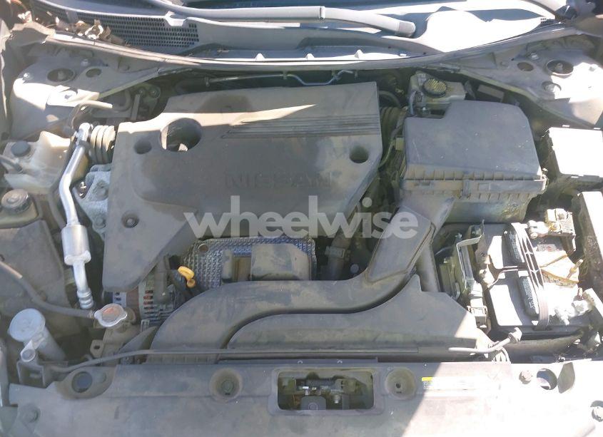 Photo 10 of 2016 Nissan Altima 2.5/2.5 S/2.5 SL/2.5 SR/2.5 SV (VIN 1N4AL3AP1GN328605)