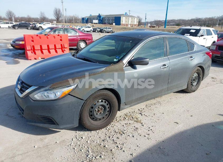 Photo 2 of 2016 Nissan Altima 2.5/2.5 S/2.5 SL/2.5 SR/2.5 SV (VIN 1N4AL3AP1GN330208)