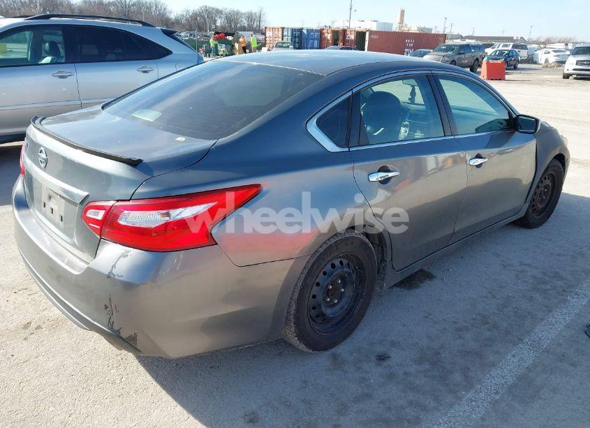 Photo 4 of 2016 Nissan Altima 2.5/2.5 S/2.5 SL/2.5 SR/2.5 SV (VIN 1N4AL3AP1GN330208)