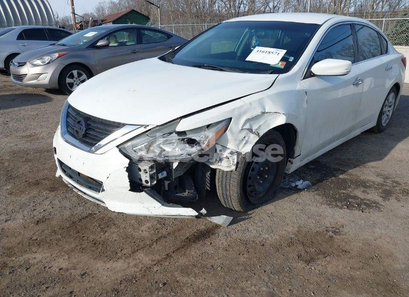 Photo 6 of 2016 Nissan Altima 2.5/2.5 S/2.5 SL/2.5 SR/2.5 SV (VIN 1N4AL3AP1GN355514)