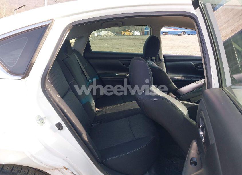 Photo 8 of 2016 Nissan Altima 2.5/2.5 S/2.5 SL/2.5 SR/2.5 SV (VIN 1N4AL3AP1GN355514)