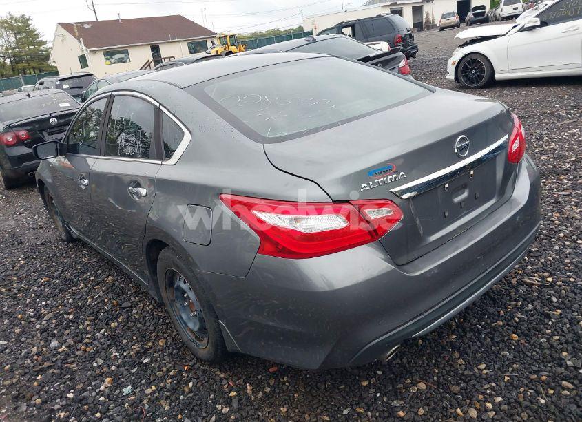 Photo 3 of 2016 Nissan Altima 2.5 S (VIN 1N4AL3AP1GN359482)