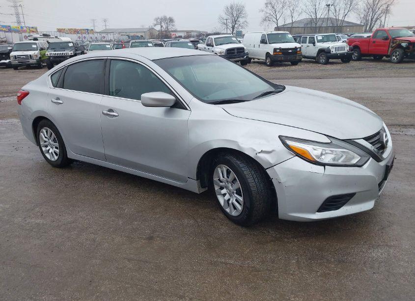2016 Nissan Altima 2.5/2.5 S/2.5 SL/2.5 SR/2.5 SV (VIN 1N4AL3AP1GN368215) main photo