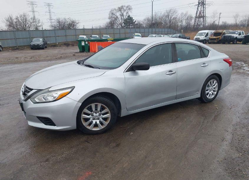 Photo 2 of 2016 Nissan Altima 2.5/2.5 S/2.5 SL/2.5 SR/2.5 SV (VIN 1N4AL3AP1GN368215)
