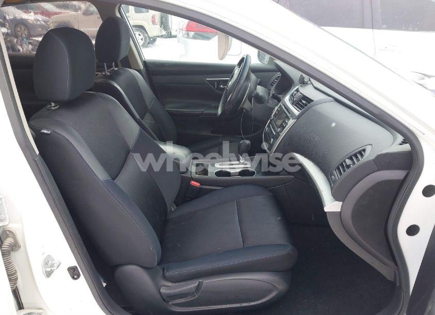 Photo 5 of 2016 Nissan Altima 2.5 SR (VIN 1N4AL3AP1GN383538)