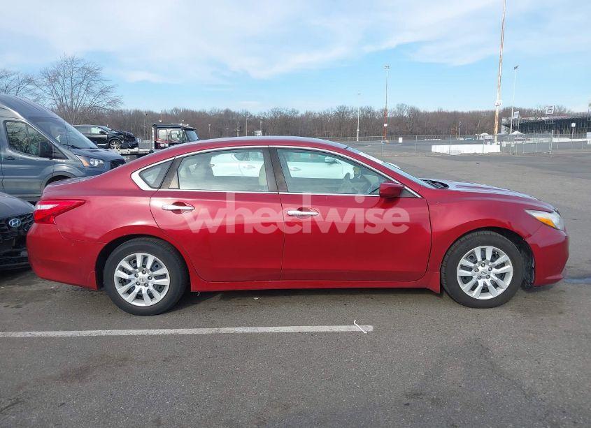 Photo 13 of 2017 Nissan Altima 2.5 S (VIN 1N4AL3AP1HC111035)