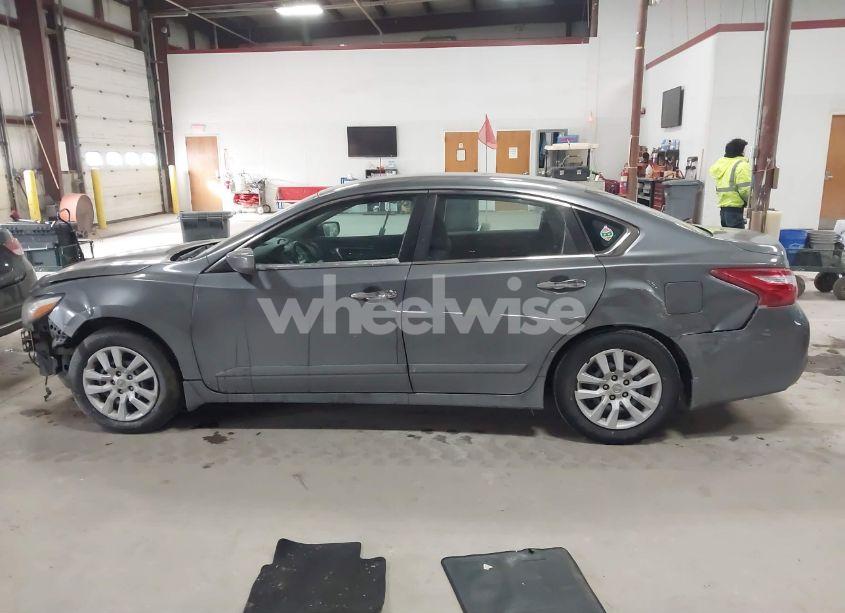 Photo 15 of 2017 Nissan Altima 2.5 S (VIN 1N4AL3AP1HC115943)