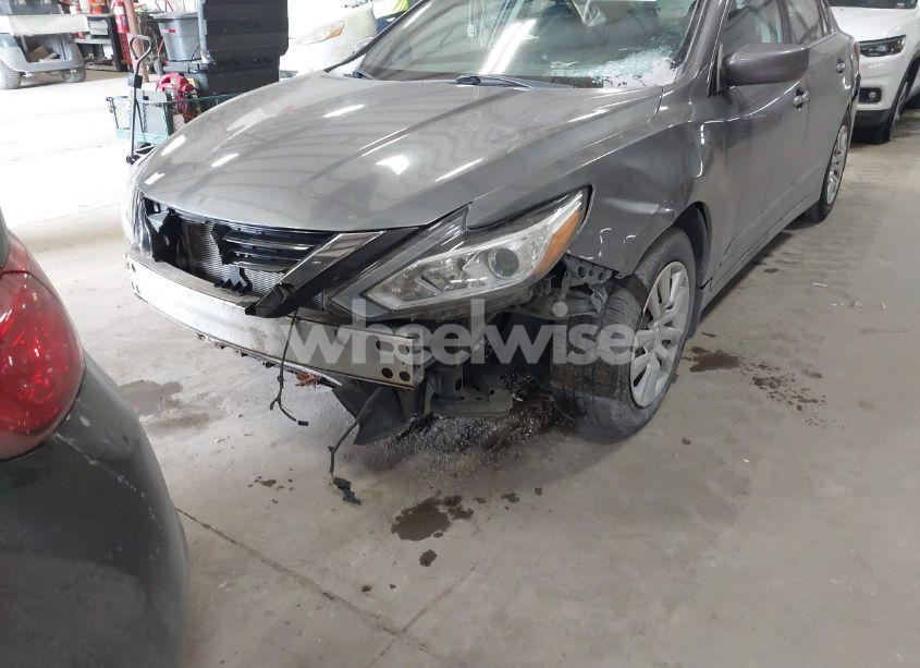 Photo 6 of 2017 Nissan Altima 2.5 S (VIN 1N4AL3AP1HC115943)