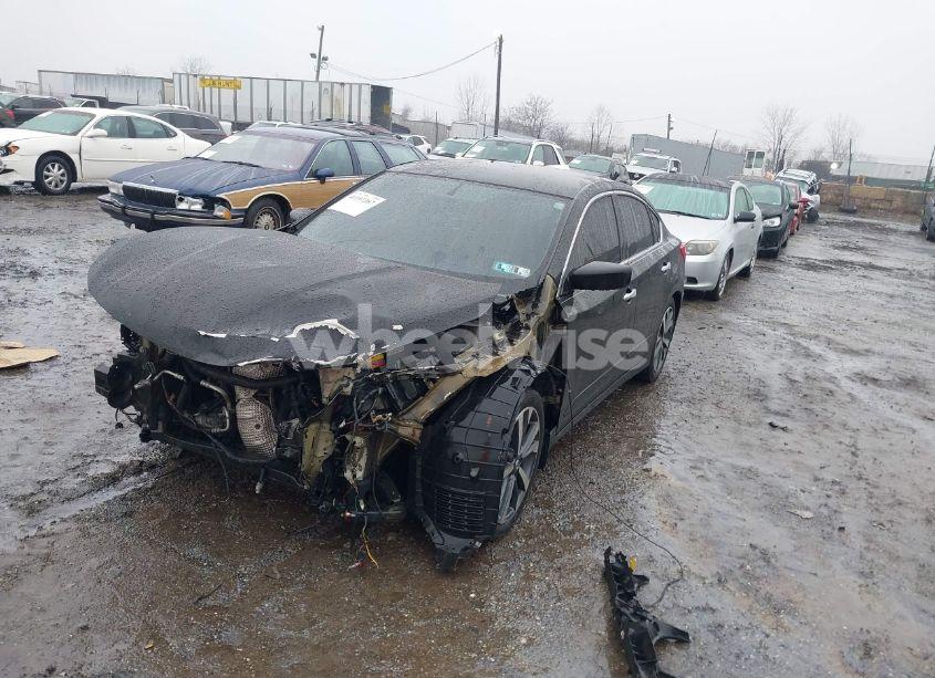 Photo 2 of 2017 Nissan Altima 2.5 SR (VIN 1N4AL3AP1HC120222)