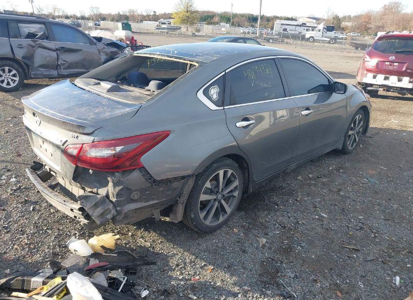 Photo 4 of 2017 Nissan Altima 2.5 SR (VIN 1N4AL3AP1HC122164)