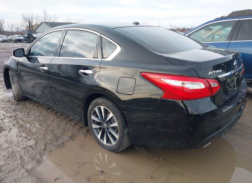 Photo 3 of 2017 Nissan Altima 2.5 SL (VIN 1N4AL3AP1HC122746)