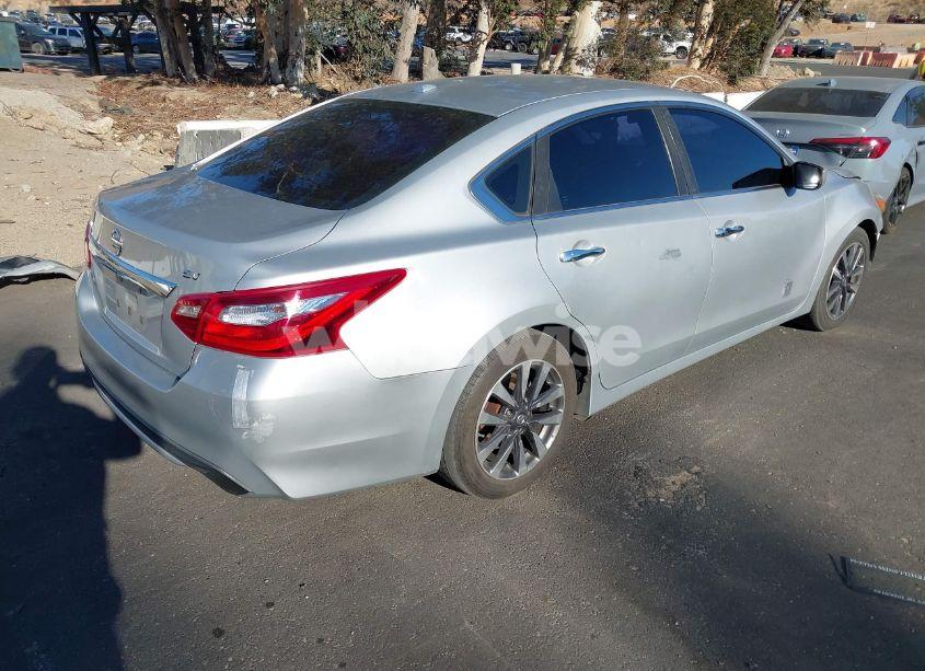 Photo 4 of 2017 Nissan Altima 2.5 SV (VIN 1N4AL3AP1HC153401)